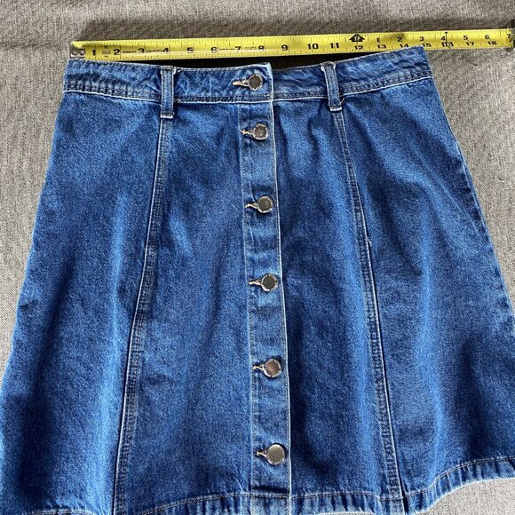 H&M Divided A-Line Denim Skirt Women's 8 Blue Button Front Casual Travel - Picture 6 of 11
